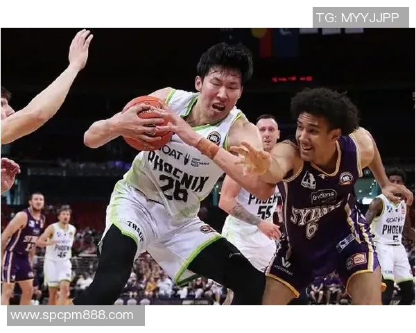 四川庞兹30分难救主球队表现不佳引发球迷热议与反思