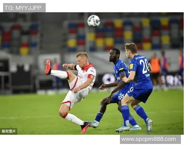 沙尔克04陷入五连败泥沼，糟糕状态难以遏止