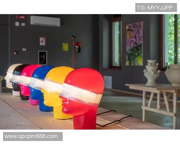 米兰市举办国际艺术展,展示当代艺术新趋势